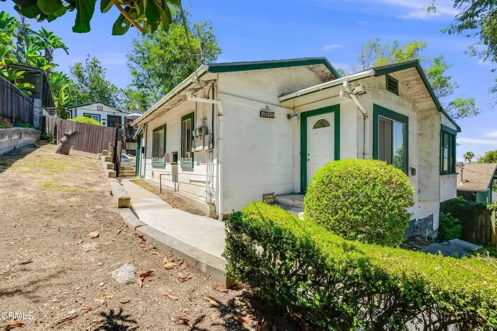 2BR Multi-Family for Sale in Los Angeles, CA