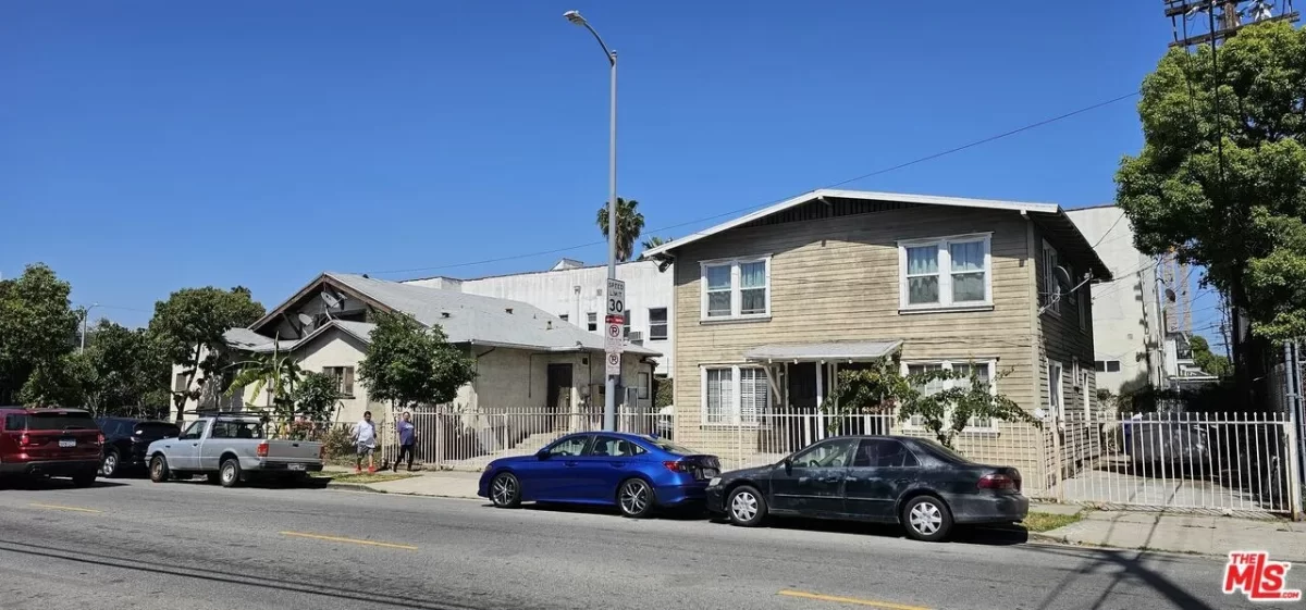 7BR House for Sale in Los Angeles, CA