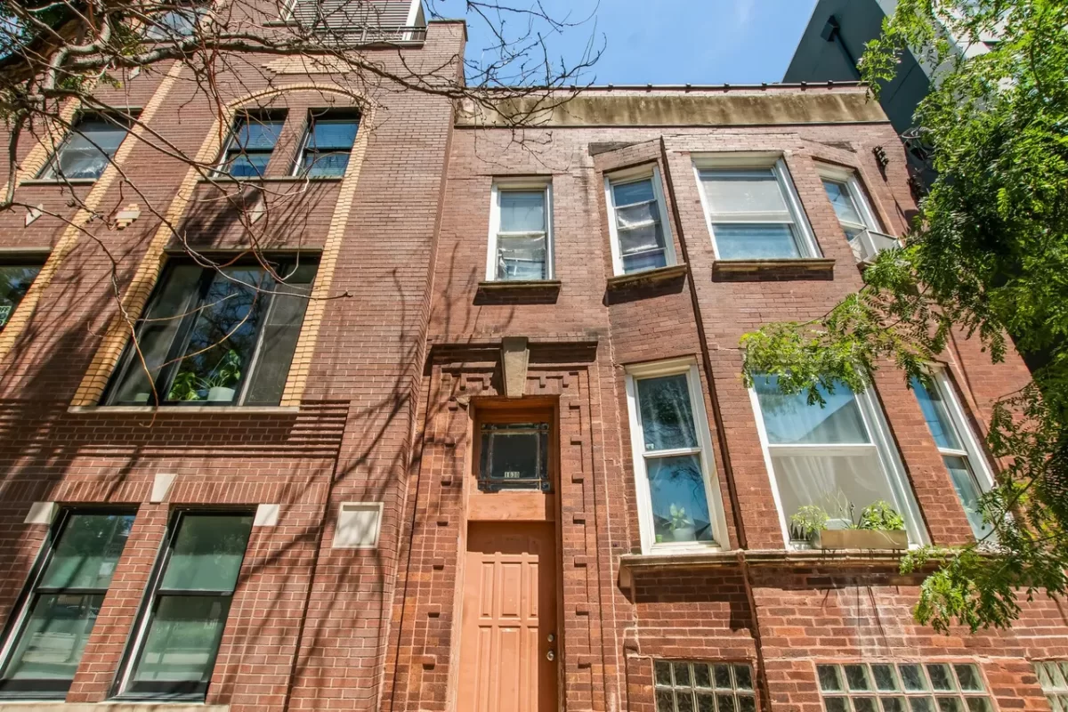 4BR Multi-Family for Sale in Chicago, IL