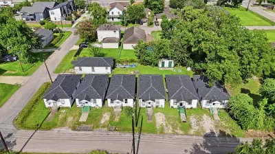 2BR Multi-Family for Sale in Houston, TX
