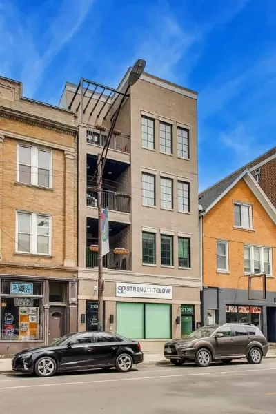 3BR Condo for Sale in Chicago, IL