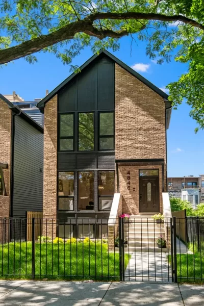 6BR House for Sale in Chicago, IL