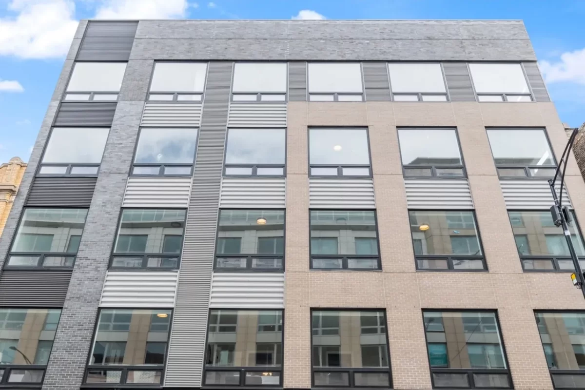 2BR Apartment for Rent in Chicago, IL