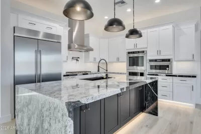 4BR House for Sale in Phoenix, AZ
