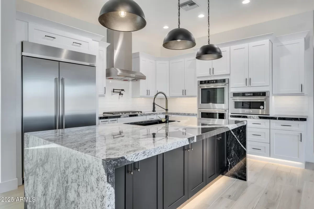 4BR House for Sale in Phoenix, AZ