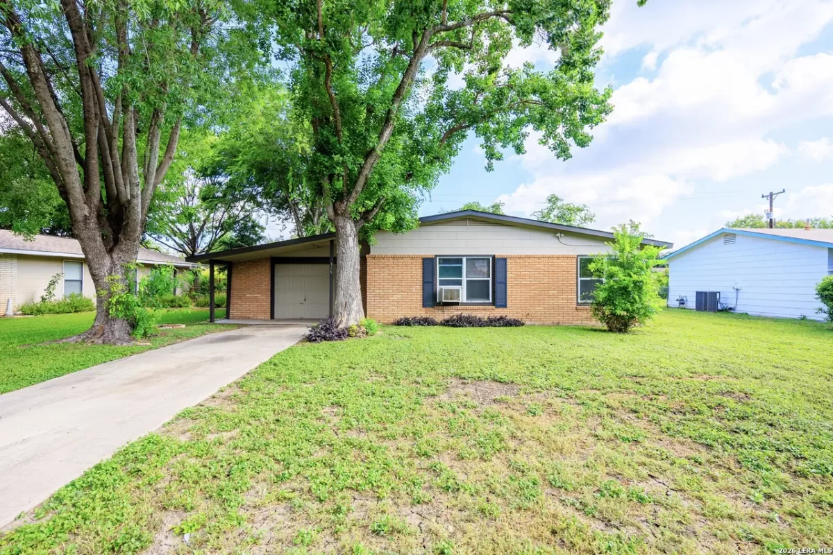 3BR House for Sale in San Antonio, TX