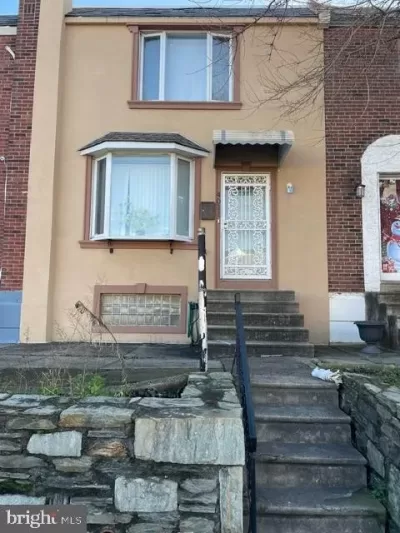 3BR Townhouse for Sale in Philadelphia, PA