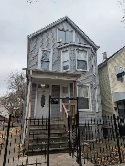 2BR House for Rent in Chicago, IL
