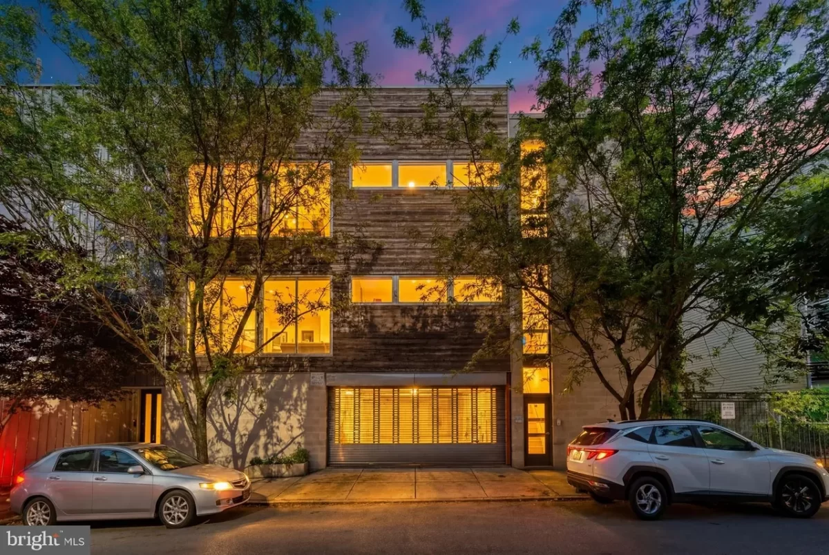 2BR Condo for Sale in Philadelphia, PA