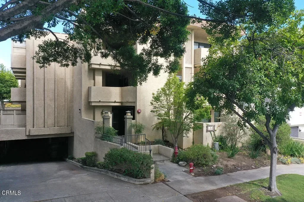 2BR Condo for Sale in Pasadena, CA