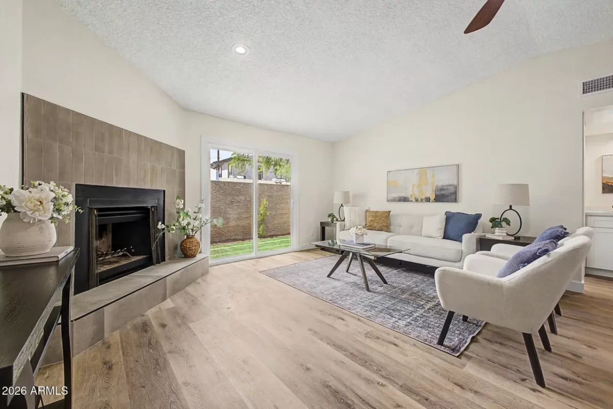 2BR House for Sale in Phoenix, AZ