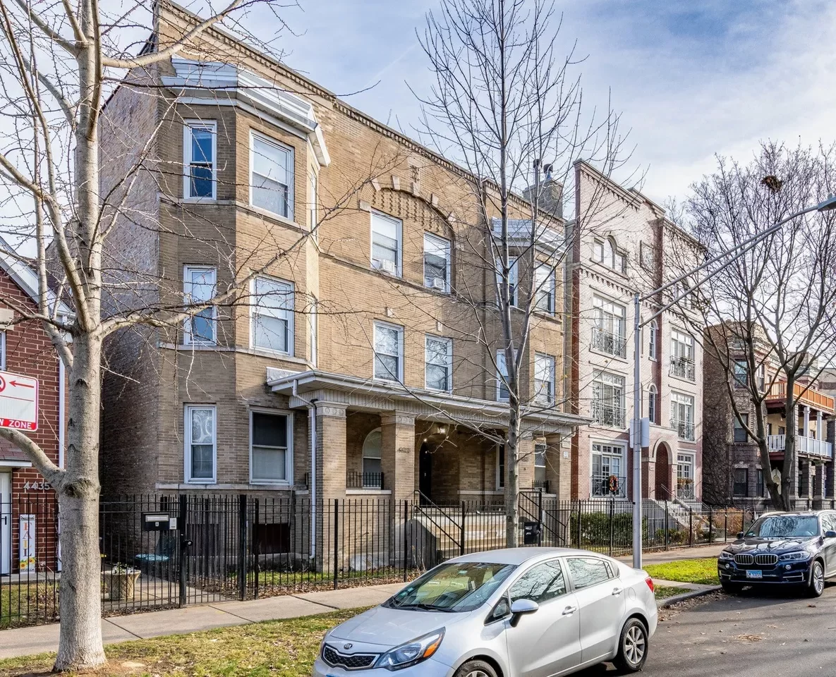 2BR Multi-Family for Sale in Chicago, IL