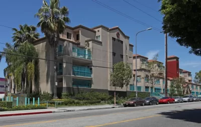2BR Apartment for Rent in Los Angeles, CA
