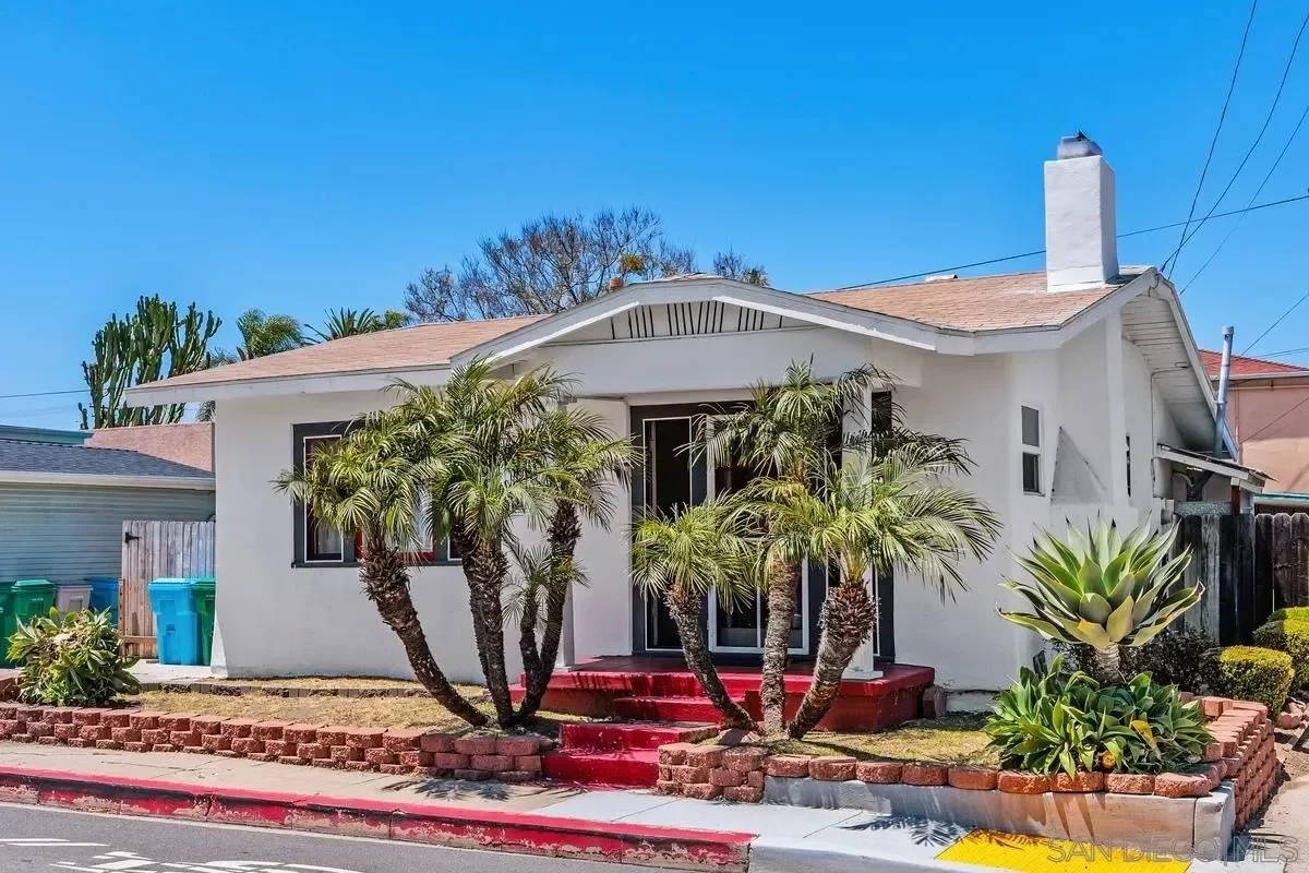 2BR House for Sale in San Diego, CA