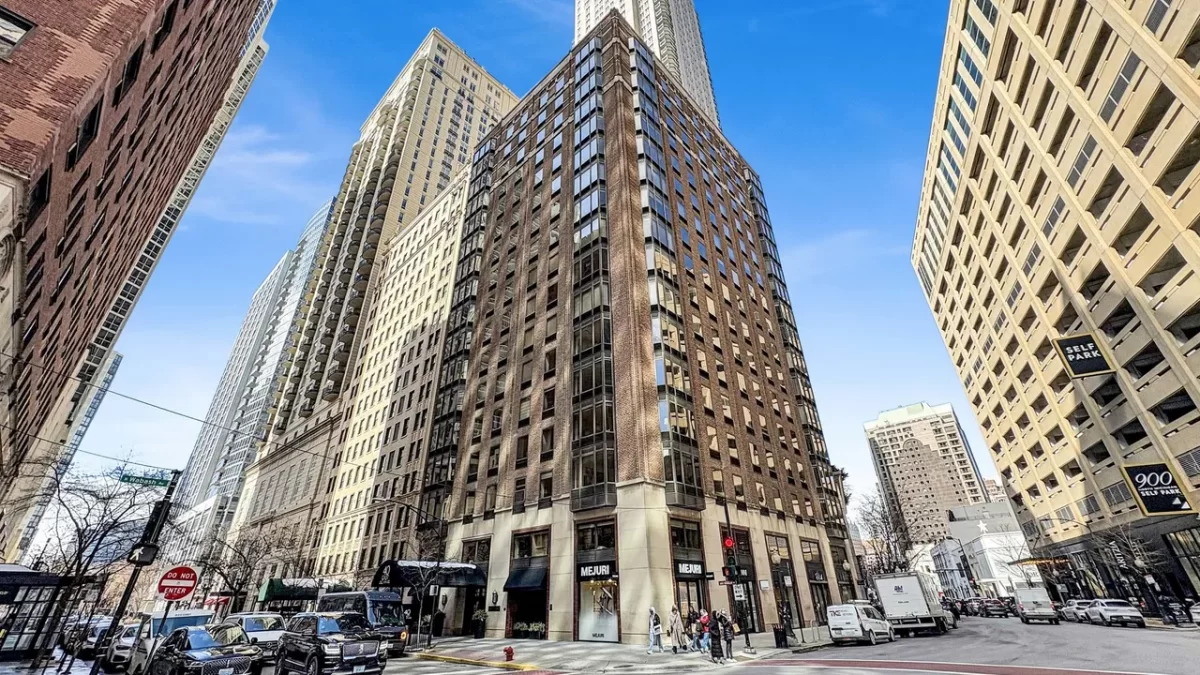 3BR Condo for Sale in Chicago, IL