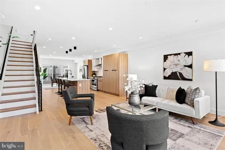 4BR Townhouse for Sale in Philadelphia, PA