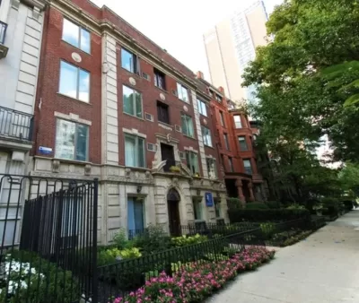 House for Rent in Chicago, IL
