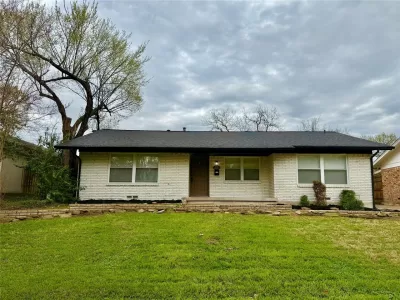4BR House for Sale in Dallas, TX