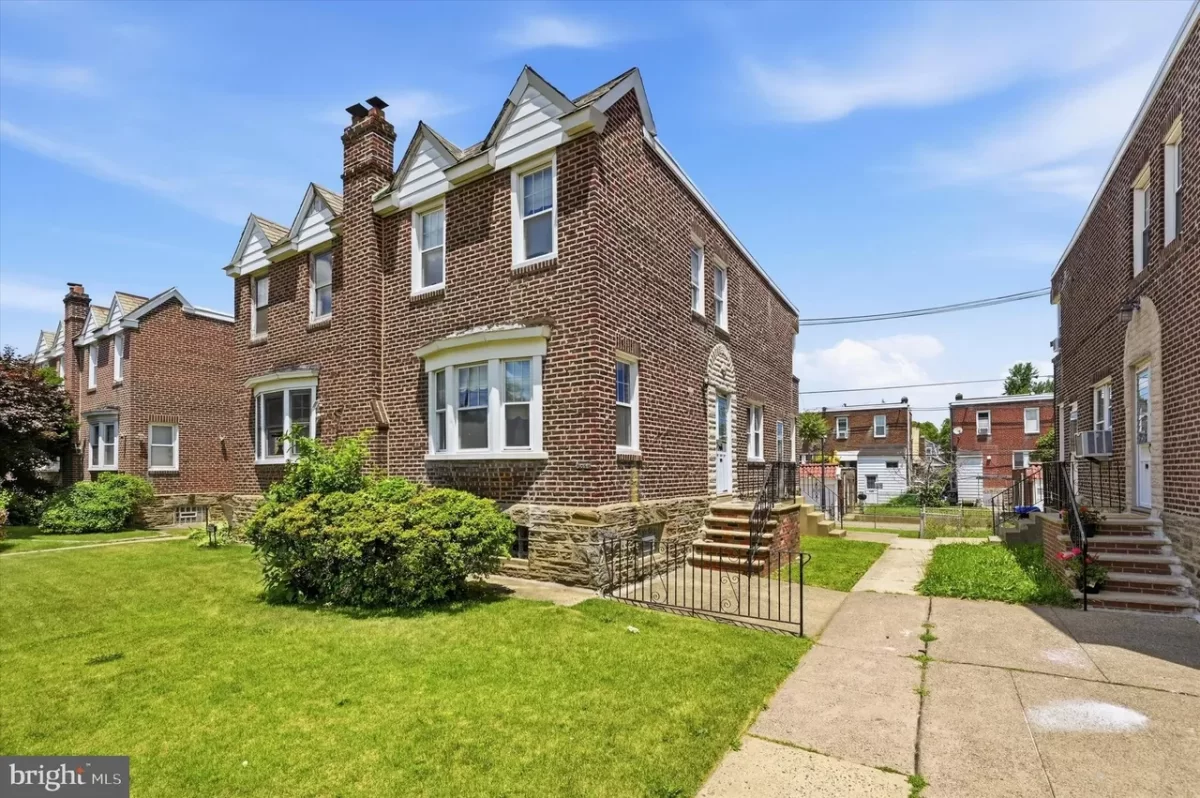 3BR Townhouse for Sale in Philadelphia, PA