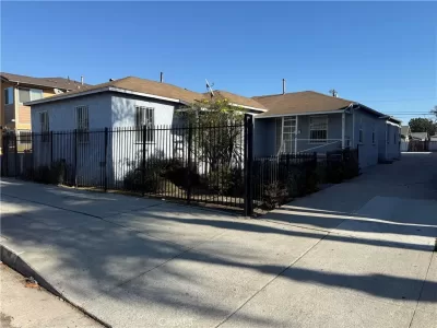 2BR House for Rent in Los Angeles, CA