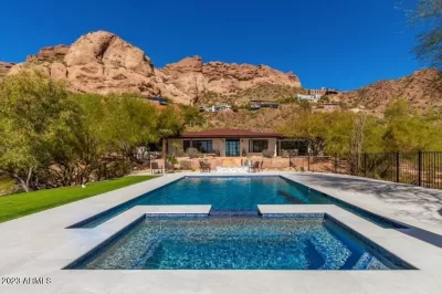 5BR House for Rent in Phoenix, AZ