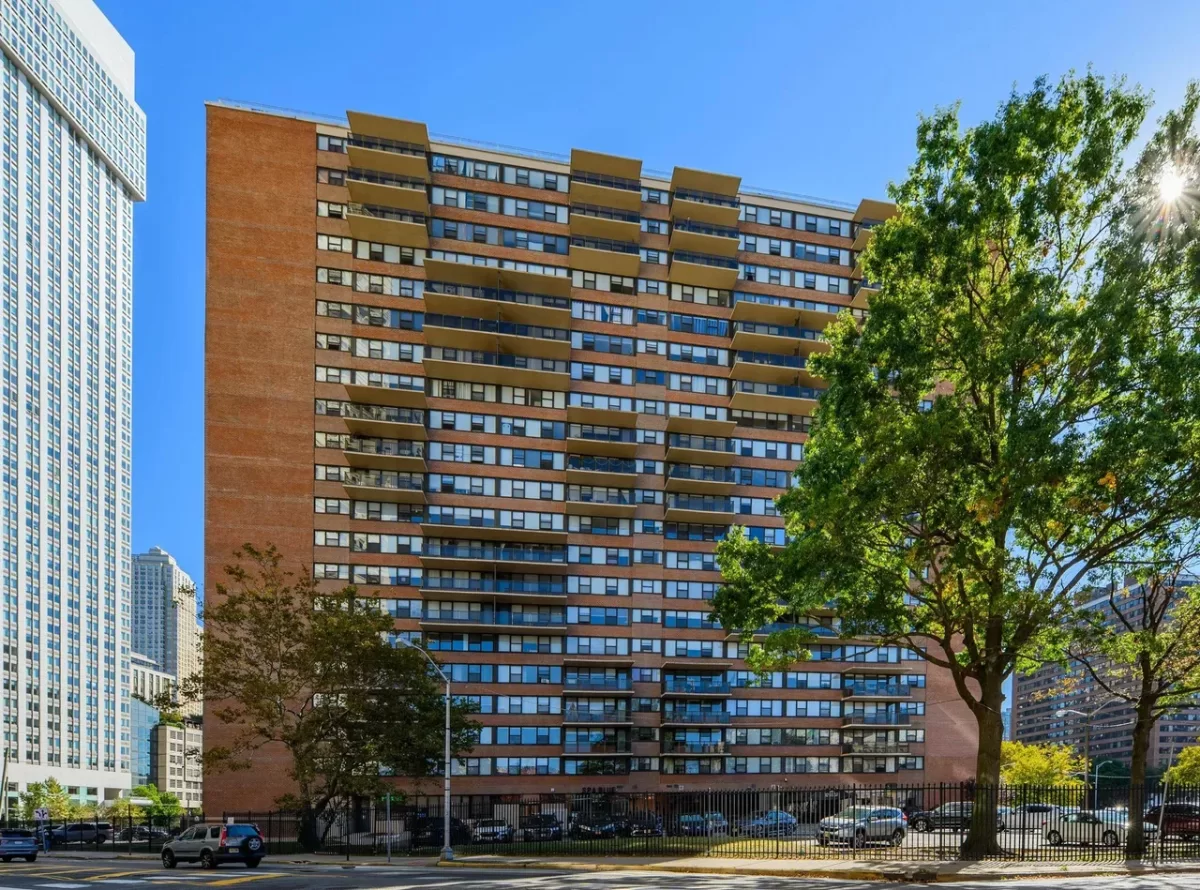 Condo for Sale in Jersey City, NJ