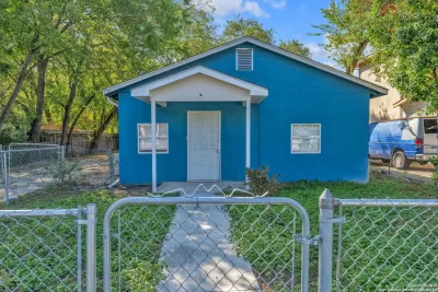 2BR House for Rent in San Antonio, TX