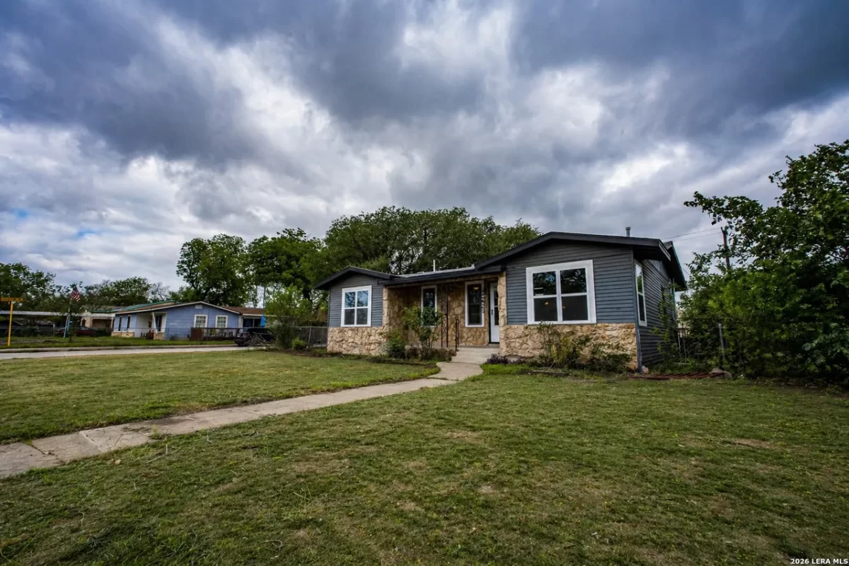 3BR House for Sale in San Antonio, TX