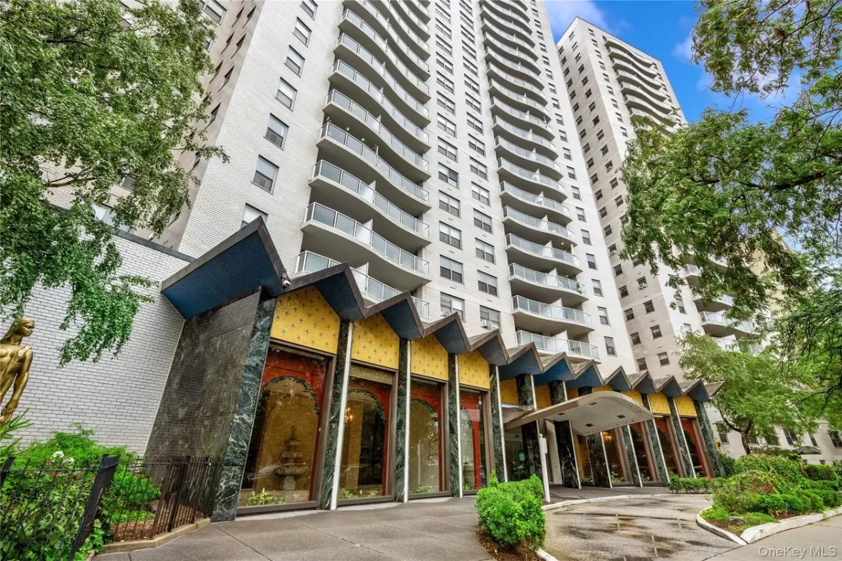 1BR Condo for Sale in Bronx, NY