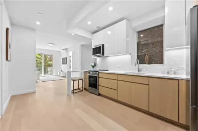 2BR Condo for Sale in Brooklyn, NY