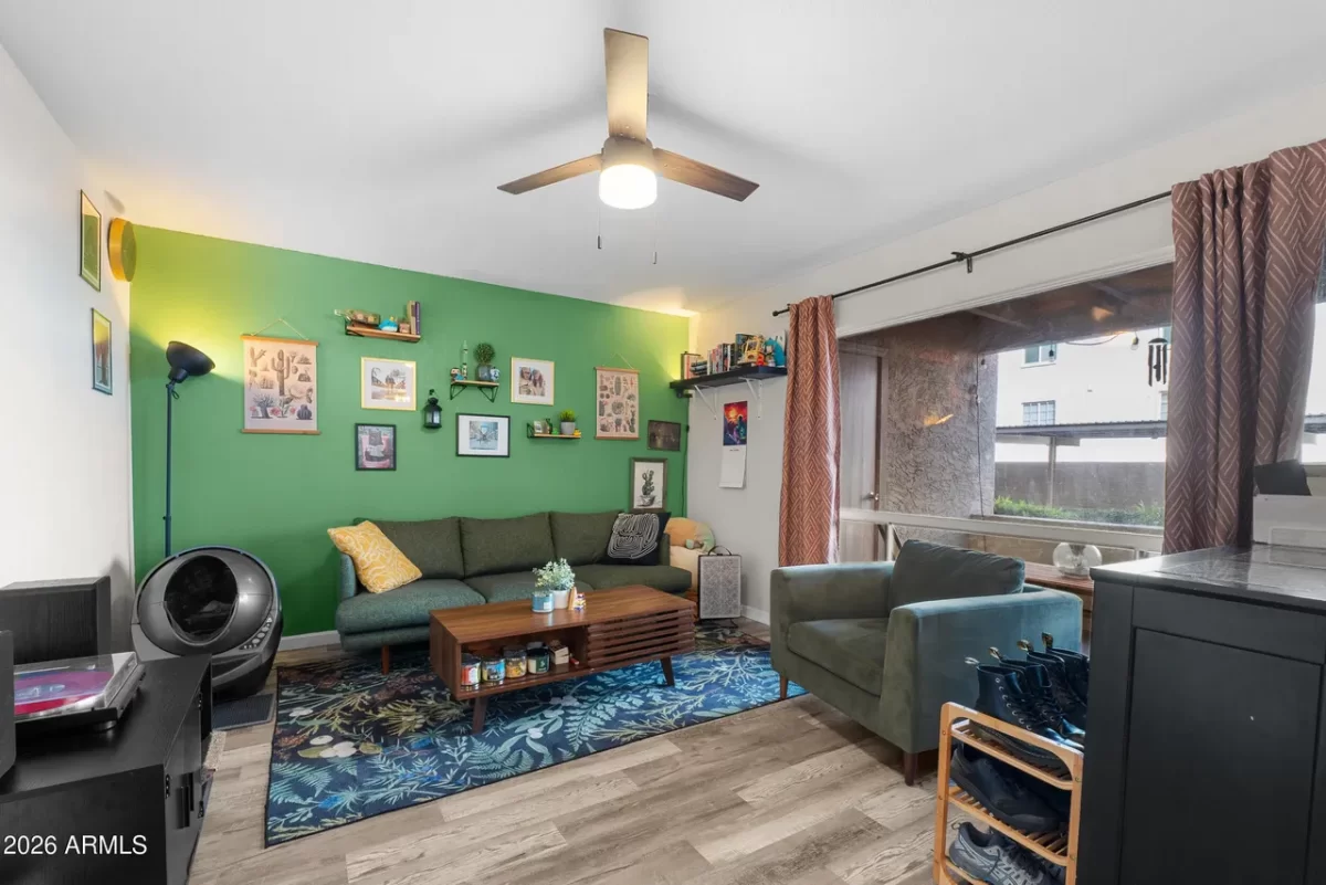2BR Condo for Sale in Phoenix, AZ