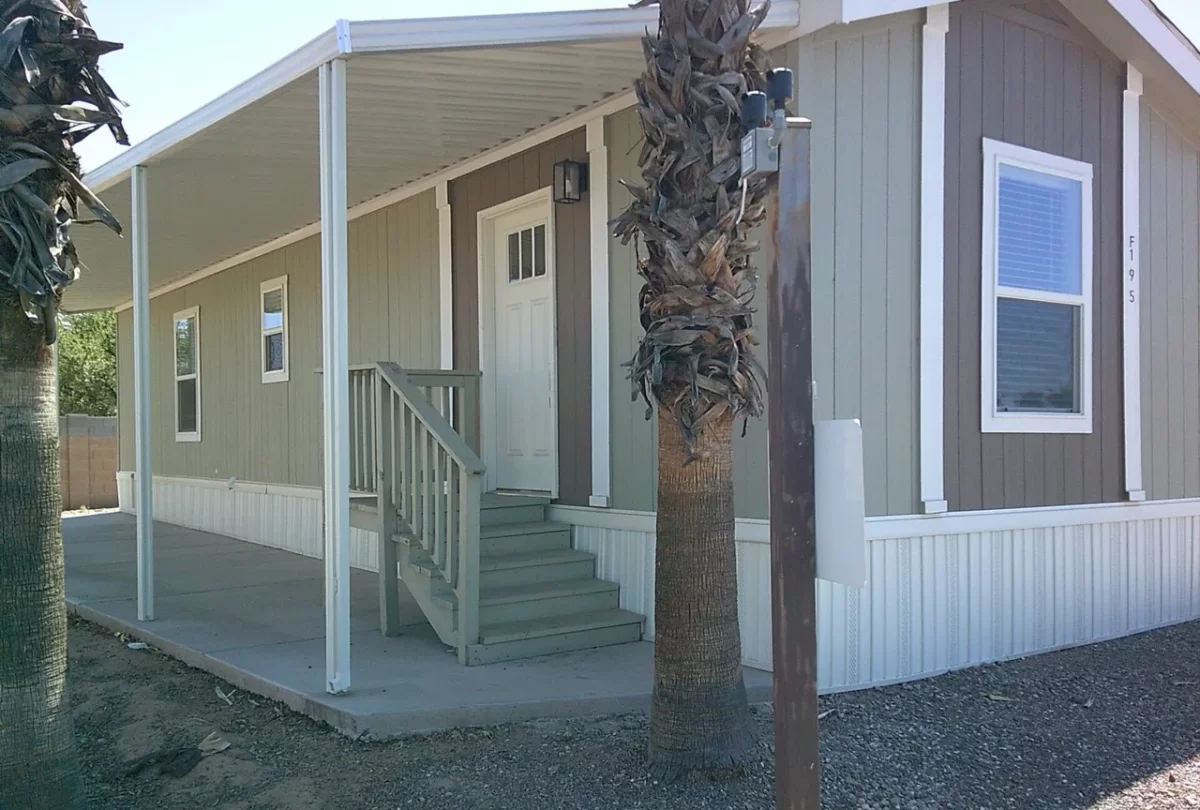 2BR Mobile Home for Sale in Phoenix, AZ