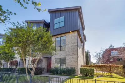 2BR Condo for Sale in Dallas, TX