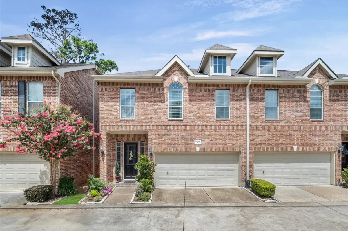 3BR Townhouse for Sale in Houston, TX