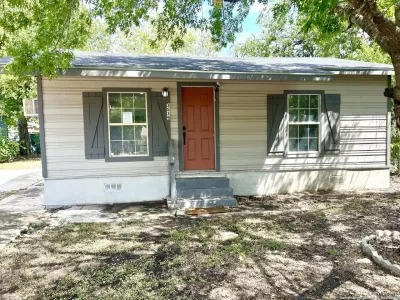 2BR House for Rent in San Antonio, TX