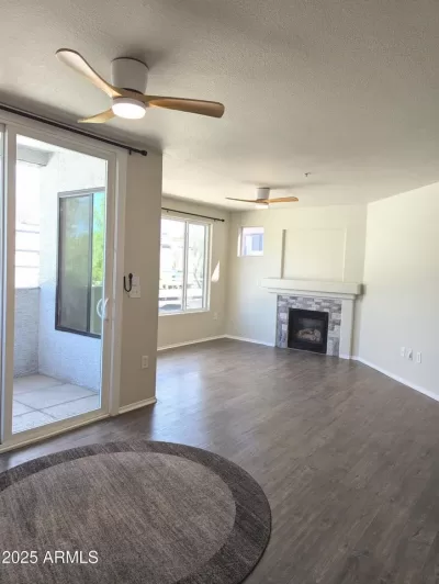 2BR Condo for Sale in Phoenix, AZ