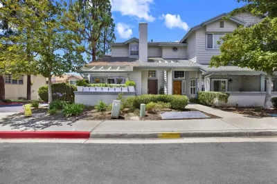 2BR Townhouse for Sale in San Diego, CA