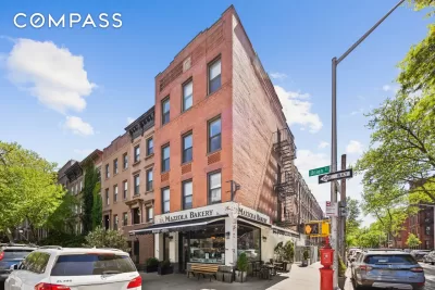 9BR Townhouse for Sale in Brooklyn, NY