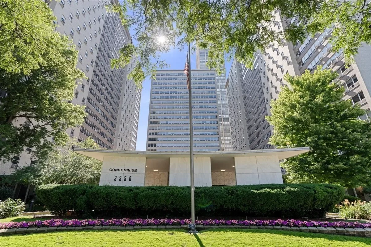 2BR Condo for Rent in Chicago, IL