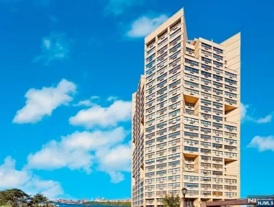2BR Condo for Sale in West New York, NJ