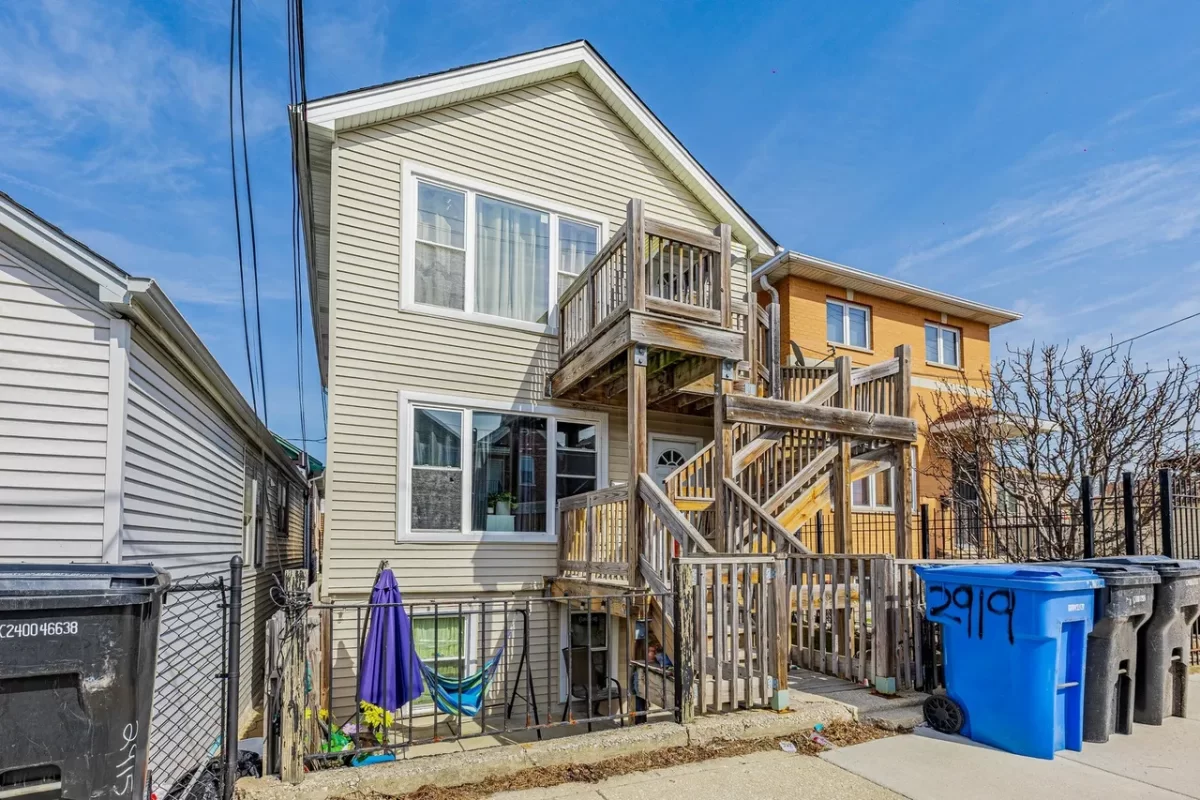 7BR Multi-Family for Sale in Chicago, IL