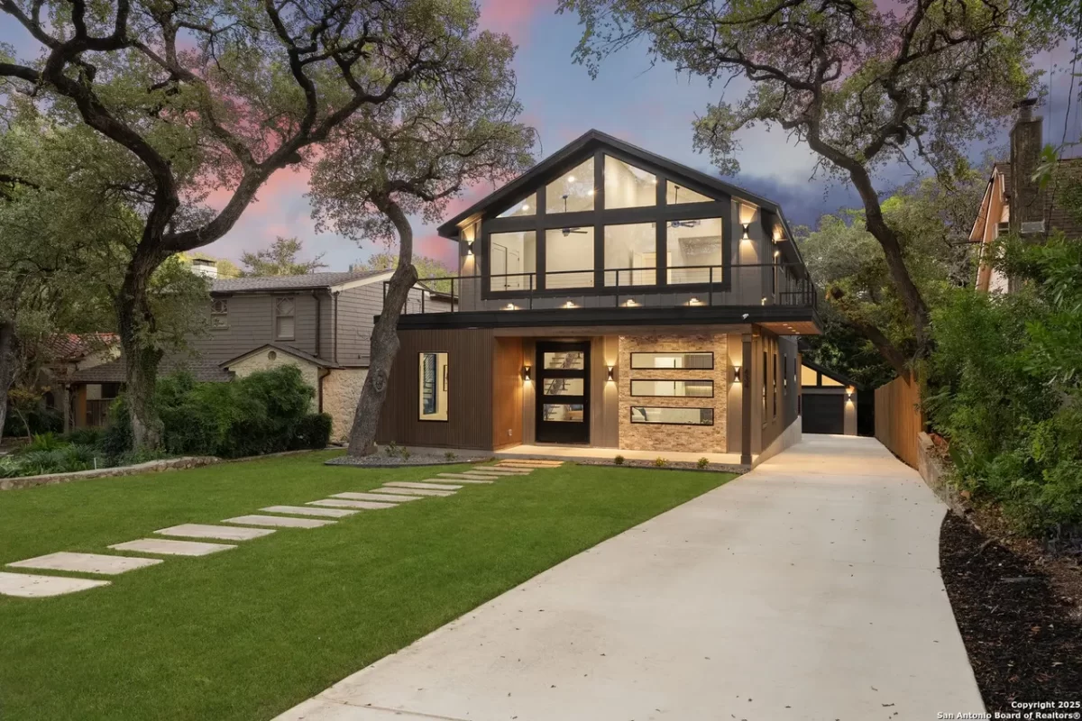 4BR House for Sale in Alamo Heights, TX
