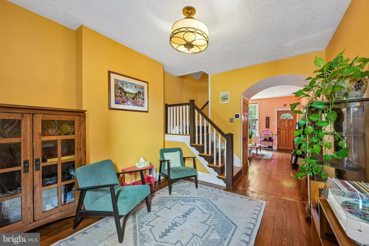 4BR Townhouse for Sale in Philadelphia, PA