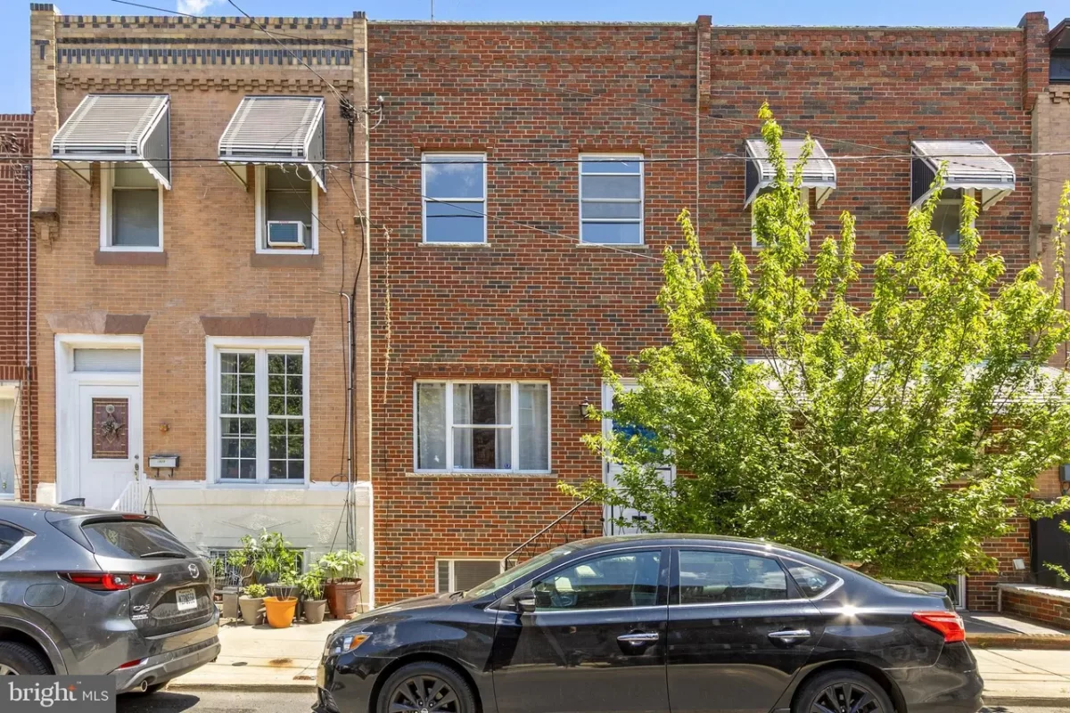 3BR Townhouse for Sale in Philadelphia, PA