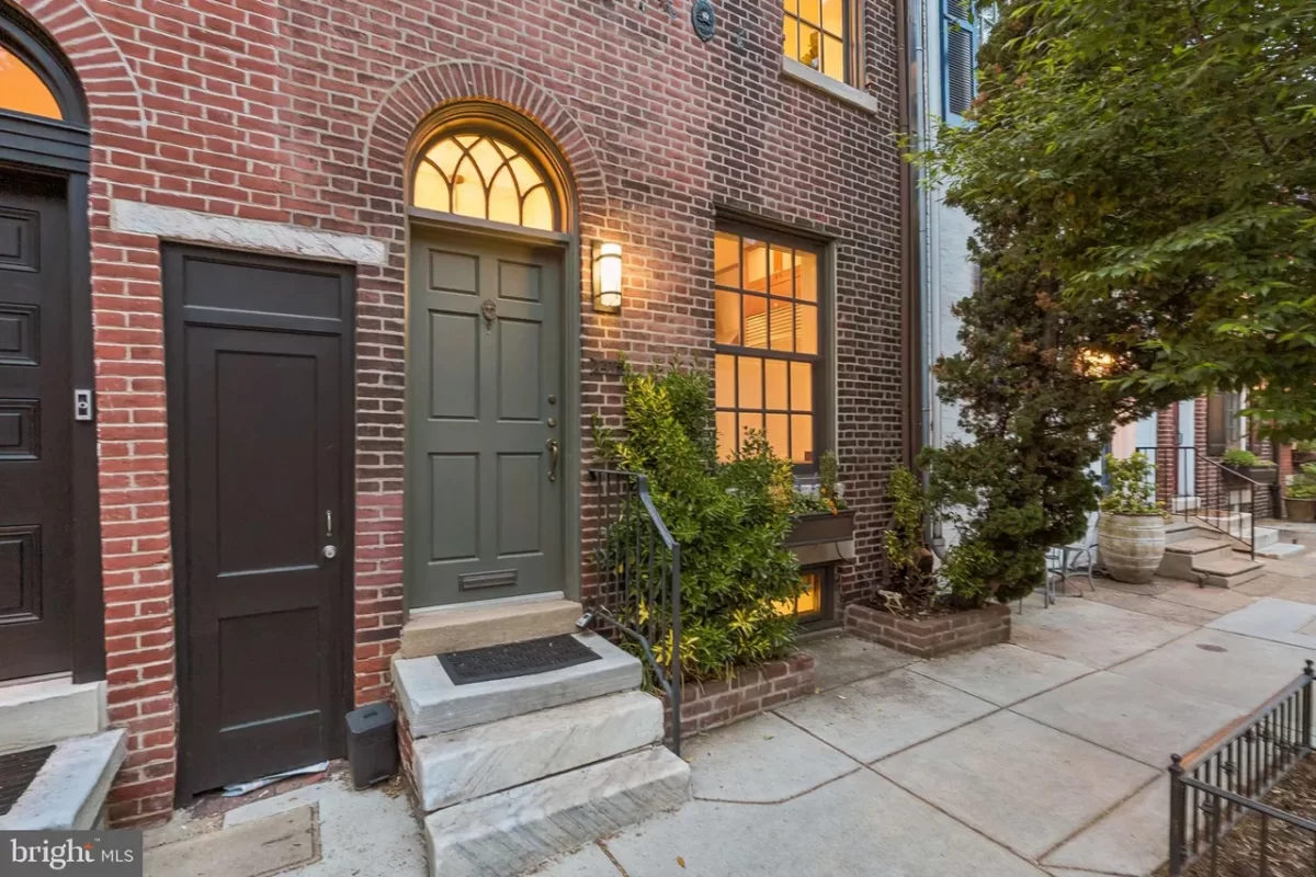 3BR Townhouse for Sale in Philadelphia, PA