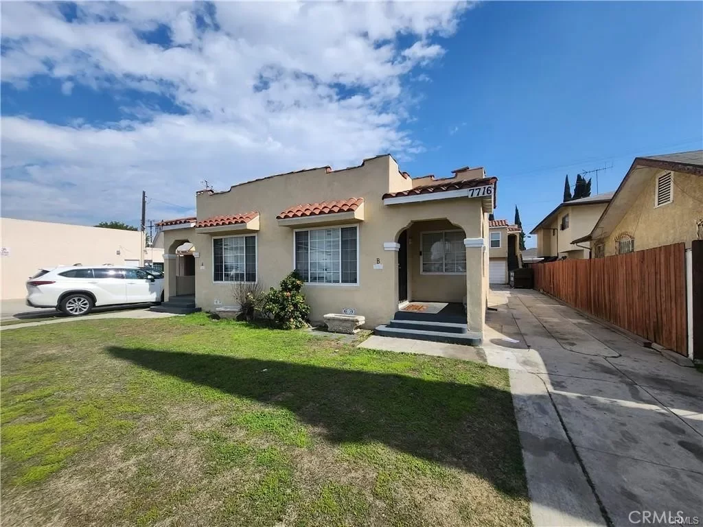 3BR Multi-Family for Sale in Huntington Park, CA