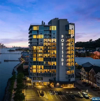 2BR Condo for Rent in Edgewater, NJ