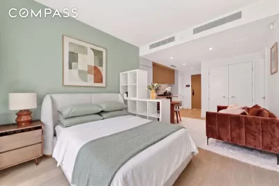 Condo for Sale in Manhattan, NY
