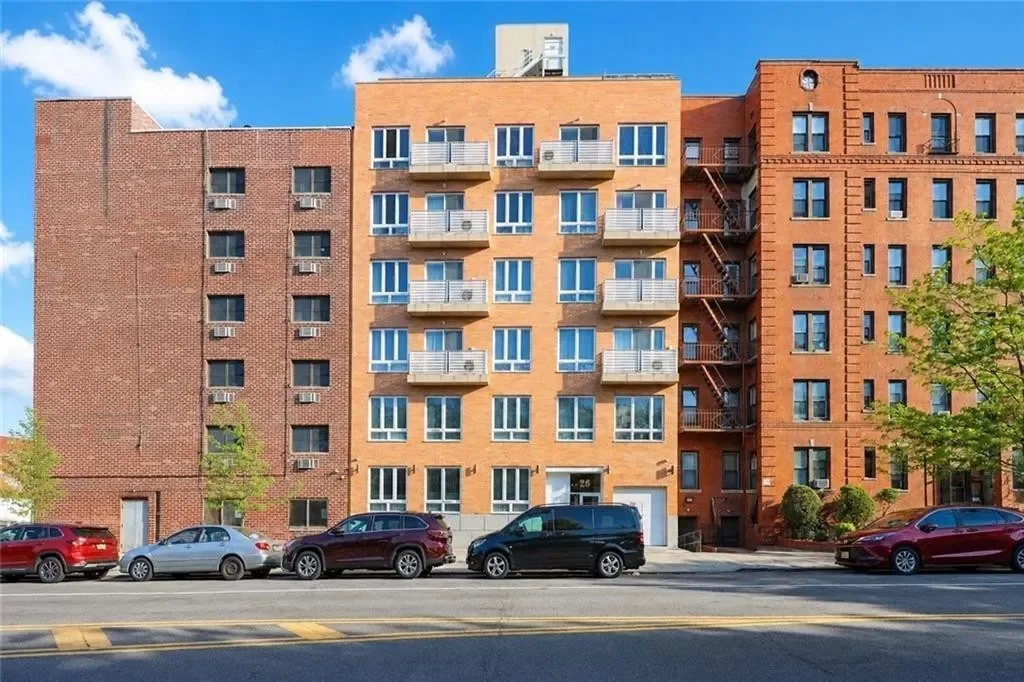 2BR Condo for Sale in Brooklyn, NY
