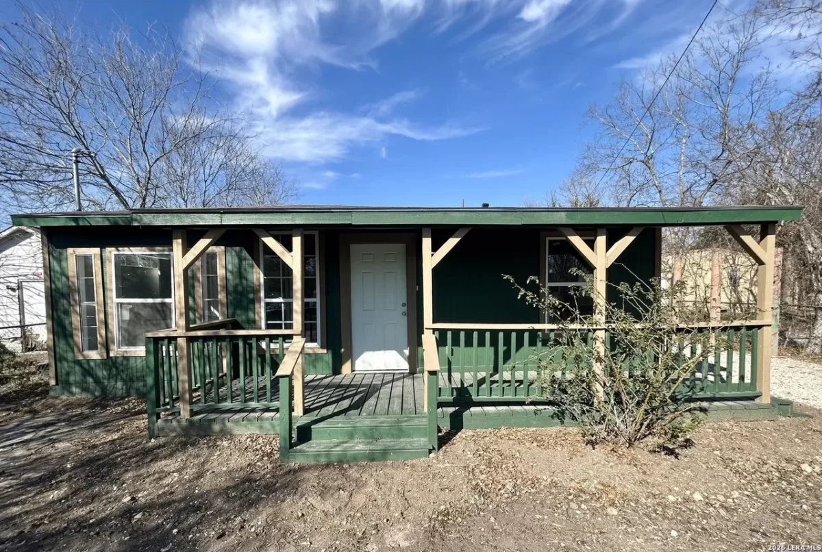 2BR House for Rent in San Antonio, TX